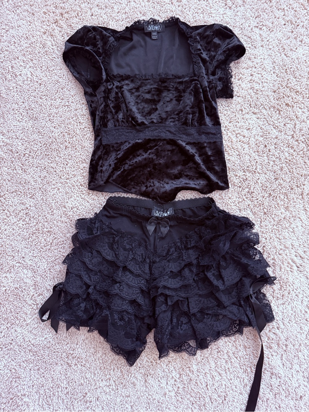 Midnight Velvet Black Lace Ruffle Set